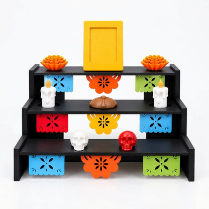 Mini Ofrenda de Día de Muertos de 3 Pisos con Accesorios y Papel Picado | Decoración Tradicional Mexicana (15 x 9 x 13 cm)